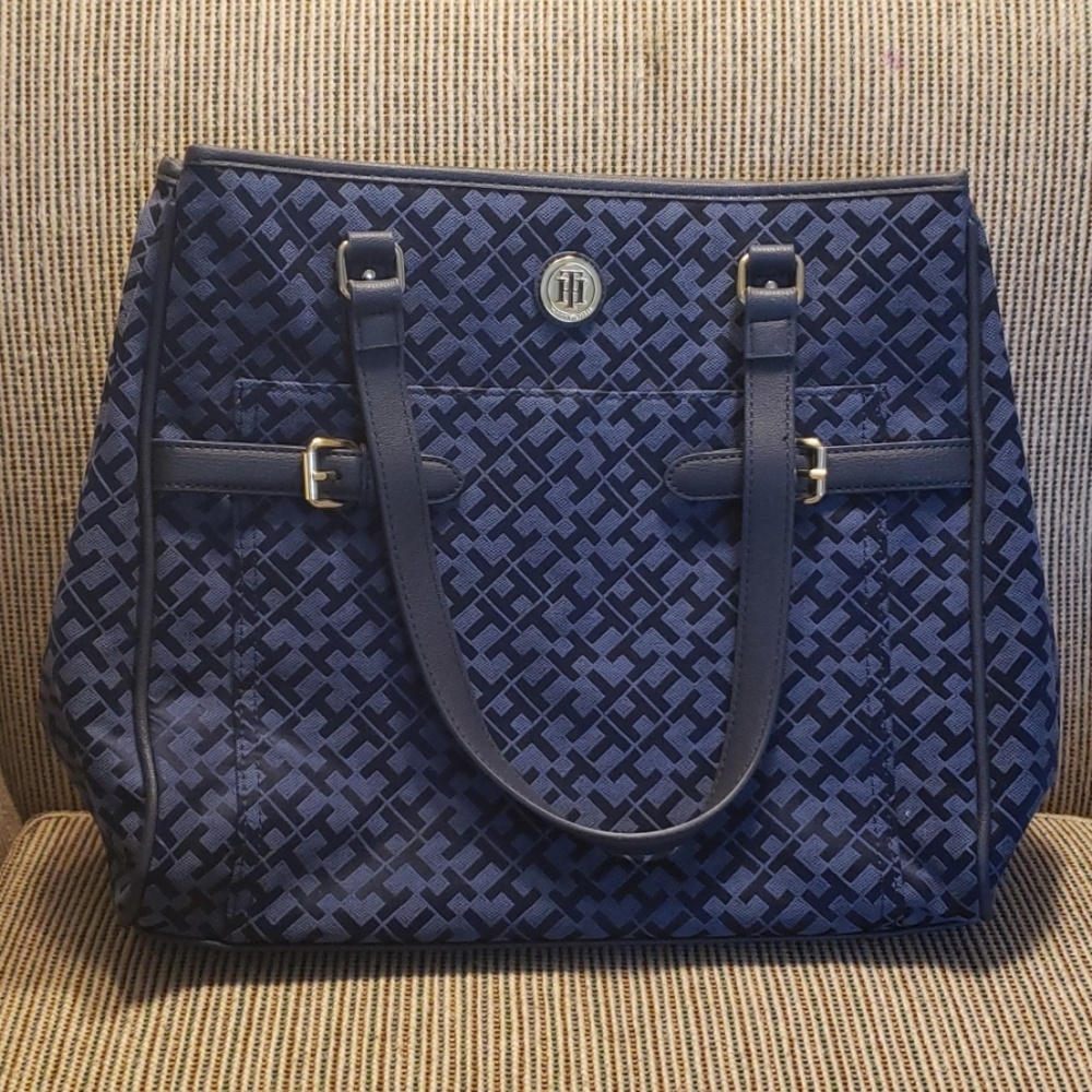 Tommy Hilfiger purse